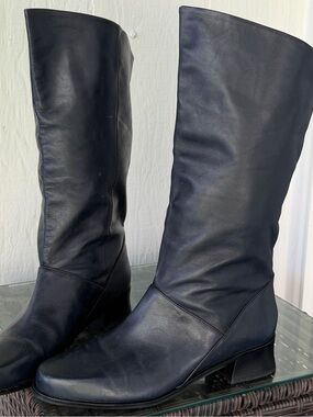 Vintage Markon Shelly Navy Blue Leather Boots